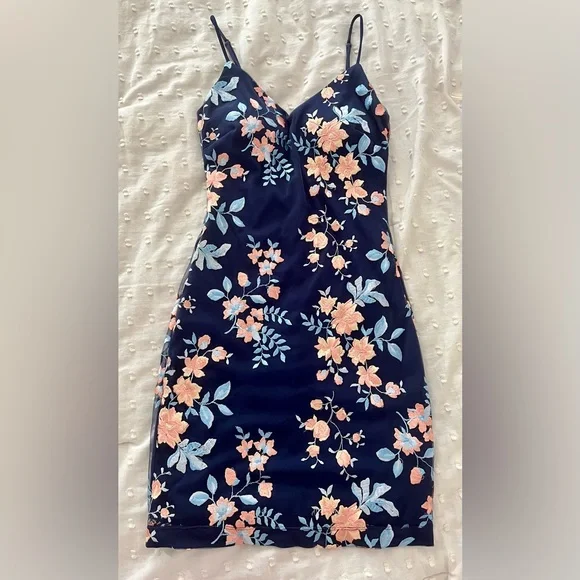 guess floral embroidered dress Guess Womens Floral Embroidered Short Sheath Dress Blue 14